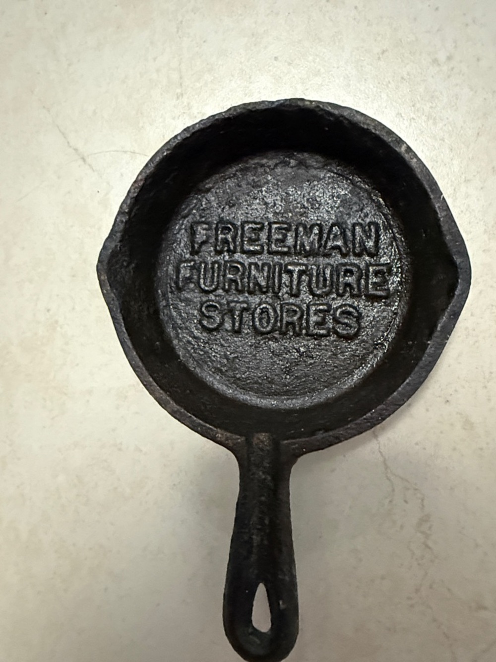 Mini Cast Iron Skillet - Picture 3 of 4